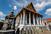 Bangkok Wat Arun - The ubosot, note the boundary markers at the corners of the sacred precint.  